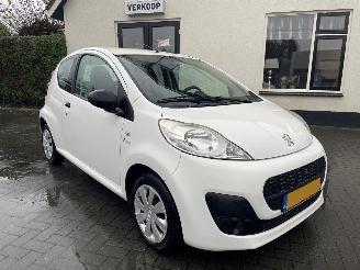 Schadeauto Peugeot 107 1.0 Access Accent AIRCO N.A.P PRACHTIG!!!! 2013/6