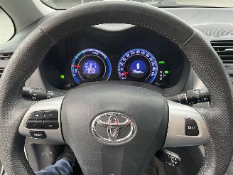 Toyota Auris 1.8 Full Hybrid Aspiration N.A.P NL AUTO PRACHTIG!! picture 10