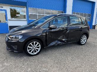 Schadeauto Volkswagen Golf Sportsvan 1.2 TSI  AUTOMAAT  HIGHLINE 2015/1