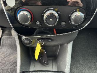 Renault Clio 0.9 TCE  EXPRESSION picture 18