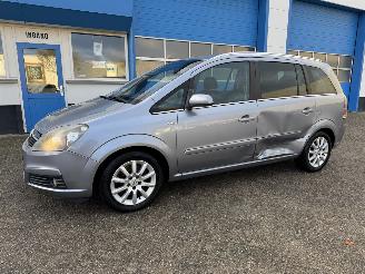 skadebil auto Opel Zafira 2.2 AUTOMAAT 7-PERSOONS  EXECUTIVE 2007/6