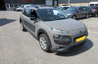 krockskadad bil auto Citroën C4 cactus 1.2 Pure Tech 2015/8