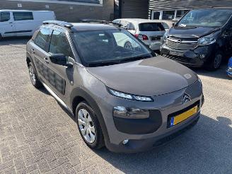 Vaurioauto  passenger cars Citroën C4 cactus 1.2 PureTech Clima 2015/8