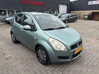 damaged passenger cars Suzuki Splash 1.0 5-drs Comfort Airco NAP 2012/5