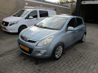 Hyundai I-20 1.2I 1-MOTION AIRCO picture 4