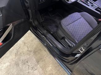 Seat Leon 1.5 eTSI FR Intense DSG 150pk picture 10