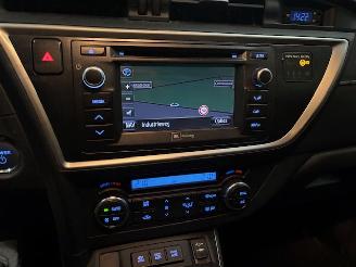 Toyota Auris 1.8 Hybrid Touring Sport Pano picture 11