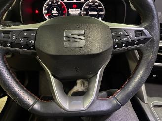 Seat Leon 1.5 eTSI FR Intense DSG picture 17