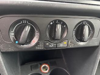Volkswagen Polo 1.2 Comfort  airco picture 9