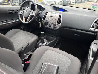 Hyundai I-20 1.2i  5-drs airco picture 6