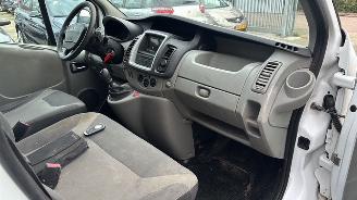 Renault Trafic 2.0 DCI Airco Navi 3-pers picture 11