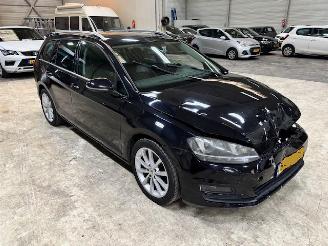 Schadeauto Volkswagen Golf 1.2 TSI Highline 2014/1