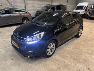 Kia Rio 1.4 5-drs clima  110pk picture 2