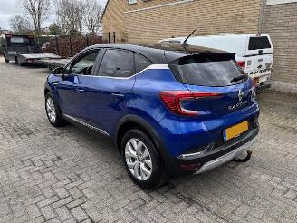 Vaurioauto  passenger cars Renault Captur 1.3 TCe Intens ( km 39.164 Nap) 2022/12