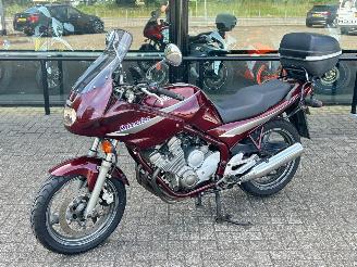 Vaurioauto  motor cycles Yamaha XJ 600 Diversion 1995/4