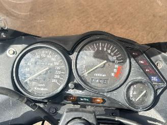 Kawasaki ZZ - R 600  picture 13