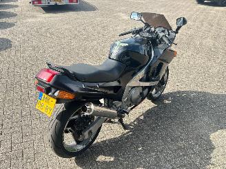 Kawasaki ZZ - R 600  picture 5