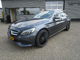 Damaged car Mercedes C-klasse Edition C180 Edition 2015/2