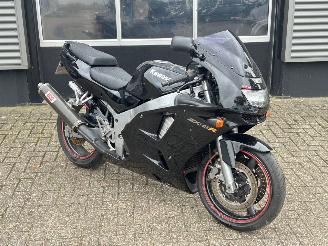 dommages motocyclettes  Kawasaki Ninja ZX 6R  1995/5
