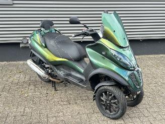 dañado motos Piaggio MP3 400  2011/4