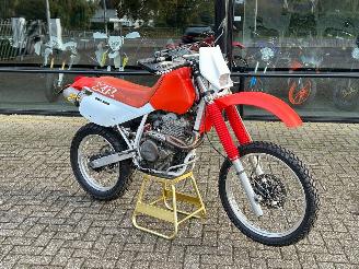 damaged motor cycles Honda XR 600  1989/6