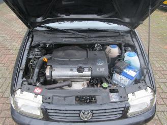 Volkswagen Polo 1.6 automaat picture 8