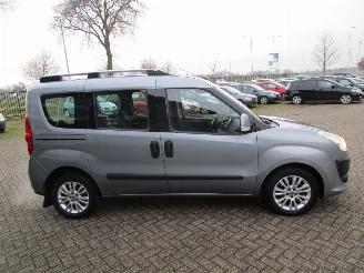 Fiat Doblo 2.0 Multijet Emotion picture 6