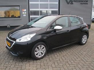 Schadeauto Peugeot 208 1.0 VTI Like 5drs 2014/7
