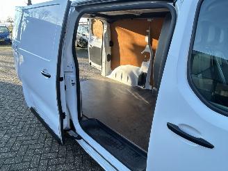 Peugeot Expert 2.0 BlueHDI 120 Standard Automaat picture 25