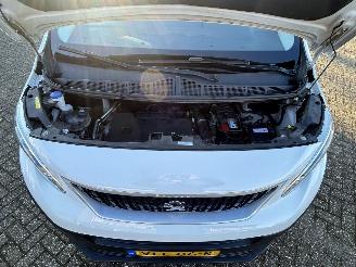 Peugeot Expert 2.0 BlueHDI 120 Standard Automaat picture 30