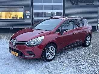 skadebil auto Renault Clio 0.9 TCE Limited 2017/1