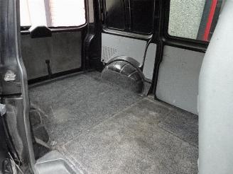 Volkswagen Transporter 2.0 TDI L1H1 BM 2 x schuifdeur Trendline 3 zits picture 25