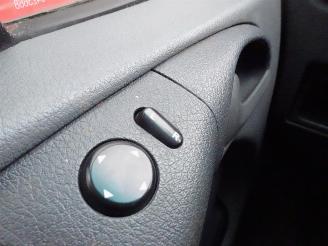 Mercedes  905.6 maxi xxxxl bakwagen met laadklep top staat 144938 km !! picture 24