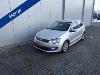 okazja samochody osobowe Volkswagen Polo 1.2 TDI BlueMotion Comfortline airco parkeer schade kan rijdend mee 2011/2