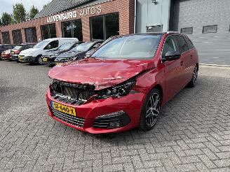 Damaged car Peugeot 308 1.2 PureTech AUTOMAAT PANO LEER  Blue Lease Premium 2018/3