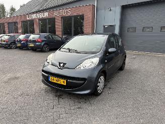 škoda osobní automobily Peugeot 107 1.0-12V XS   AIRCO Hatchback 3-dr. 2009/1