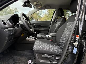 Suzuki Vitara 1.4 Boosterjet Select Smart Hybrid picture 21