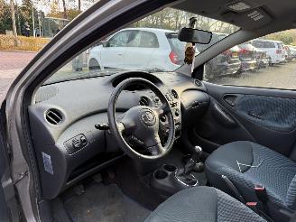 Toyota Yaris 1.3 VVT-i S-Line  AIRCO Hatchback 5-dr. picture 10