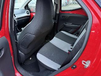 Toyota Aygo 1.0 VVT-i x-play (Hatchback 5-dr.) picture 13