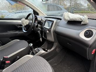 Toyota Aygo 1.0 VVT-i x-cite Hatchback 5-dr. picture 24