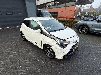 Toyota Aygo 1.0 VVT-i x-cite Hatchback 5-dr. picture 30