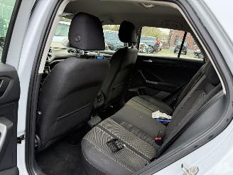 Volkswagen T-Roc 1.6 TDI Style Business (SUV 5-dr.) picture 32