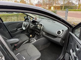 Renault Clio 0.9 TCe Dynamique  NAVIGATIE Hatchback 5-dr. picture 10