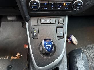 Toyota Auris 1.8 Hybrid Lease Pro picture 22