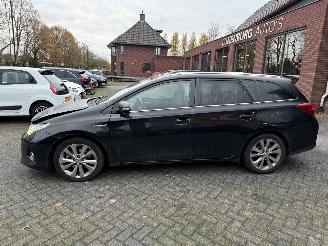 Toyota Auris 1.8 Hybrid Lease Pro picture 2