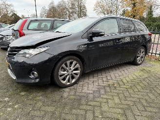 Toyota Auris 1.8 Hybrid Lease Pro picture 37