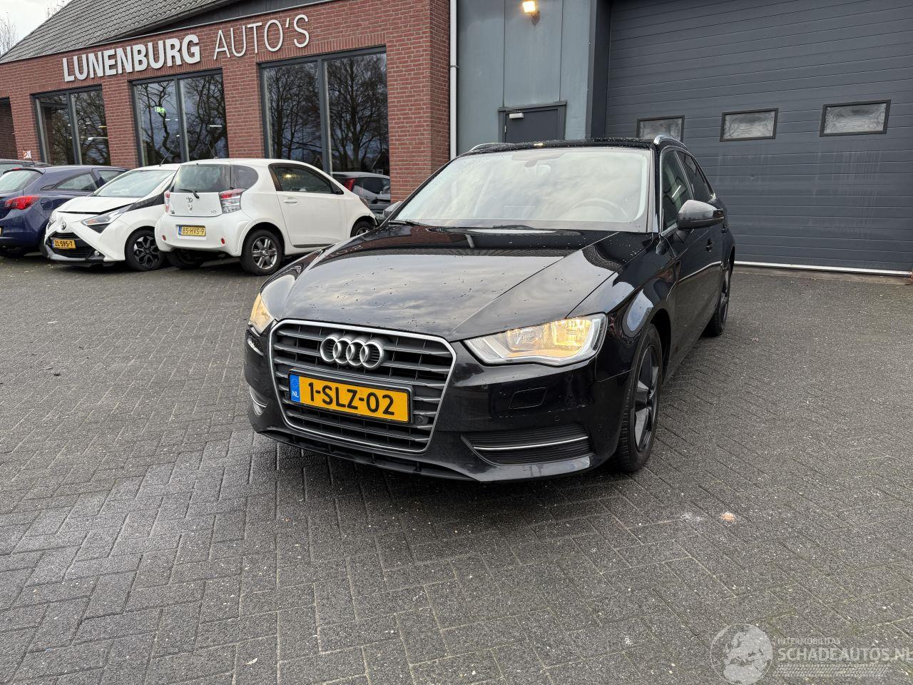 Audi A3 1.4 TFSI  PANORAMADAK  Attraction Pro Line