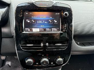 Renault Clio 0.9 TCe Authentique  Hatchback 5-dr. picture 25