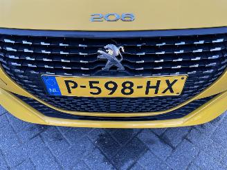 Peugeot 208 1.2 PureTech Allure (Hatchback 5-dr.) picture 28