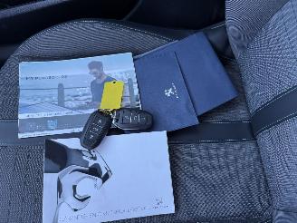 Peugeot 208 1.2 PureTech Allure (Hatchback 5-dr.) picture 20